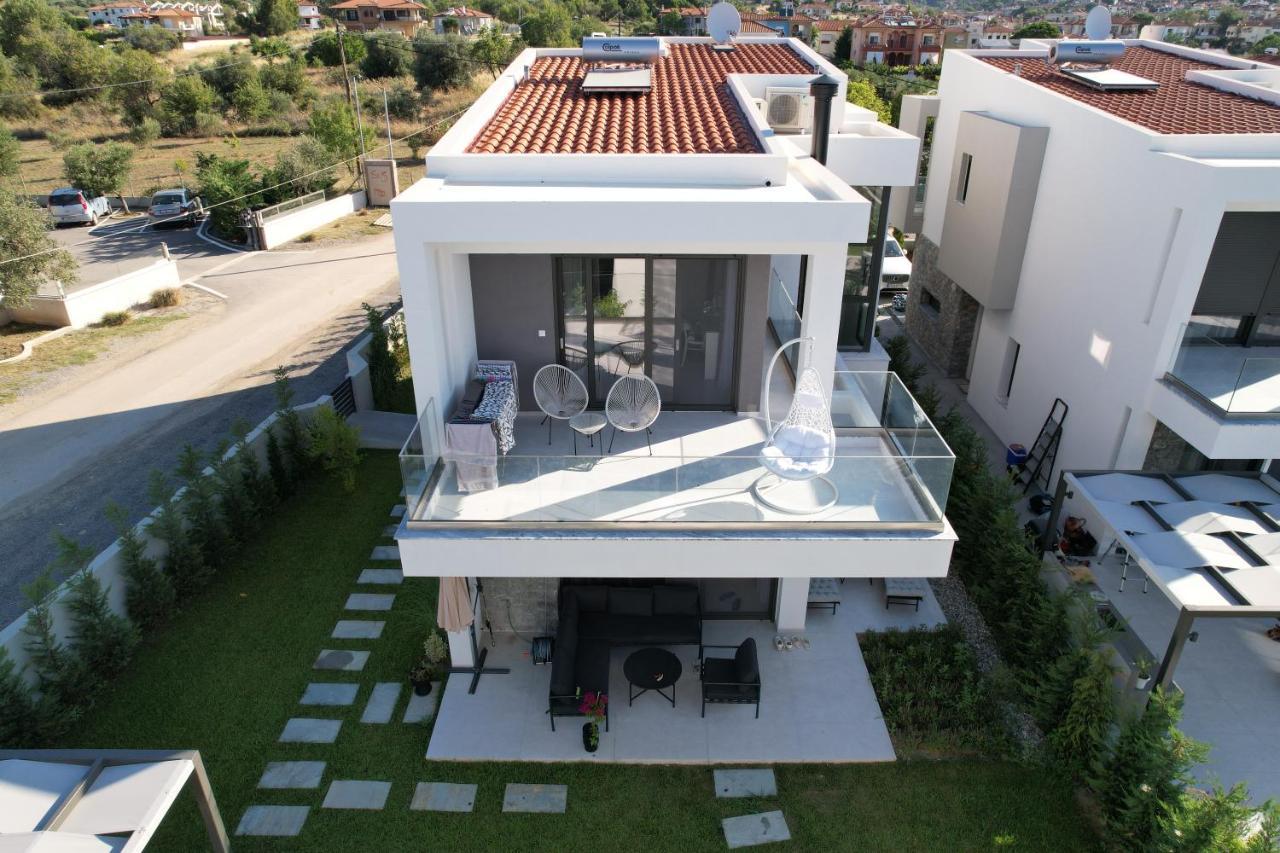 Olea Valley Holiday Villa นิกิติ ภายนอก รูปภาพ