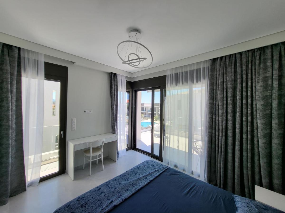 Olea Valley Holiday Villa นิกิติ ภายนอก รูปภาพ
