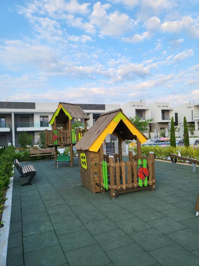 Olea Valley Holiday Villa นิกิติ ภายนอก รูปภาพ